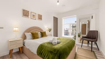 Ferros/tábuas de passar roupa, Wi-Fi, roupa de cama