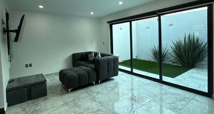 BEAUTIFUL HOUSE IN ARANDAS THE LAND OF TEQUILA