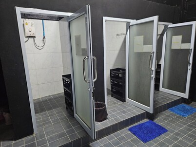 ไค ไลออนส์ อินเตอร์เนชั่นแนล แคปซูล โฮสเทล  