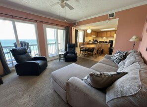 TV - Ocean and Lake Views w/ 3 Pools Gym Tennis (Panama City Beach)