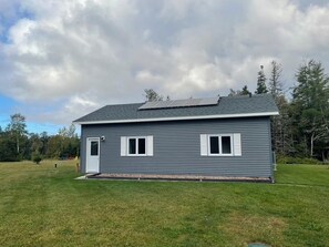 Exterior - Tidal's Edge Cottage (Fortune Bridge)