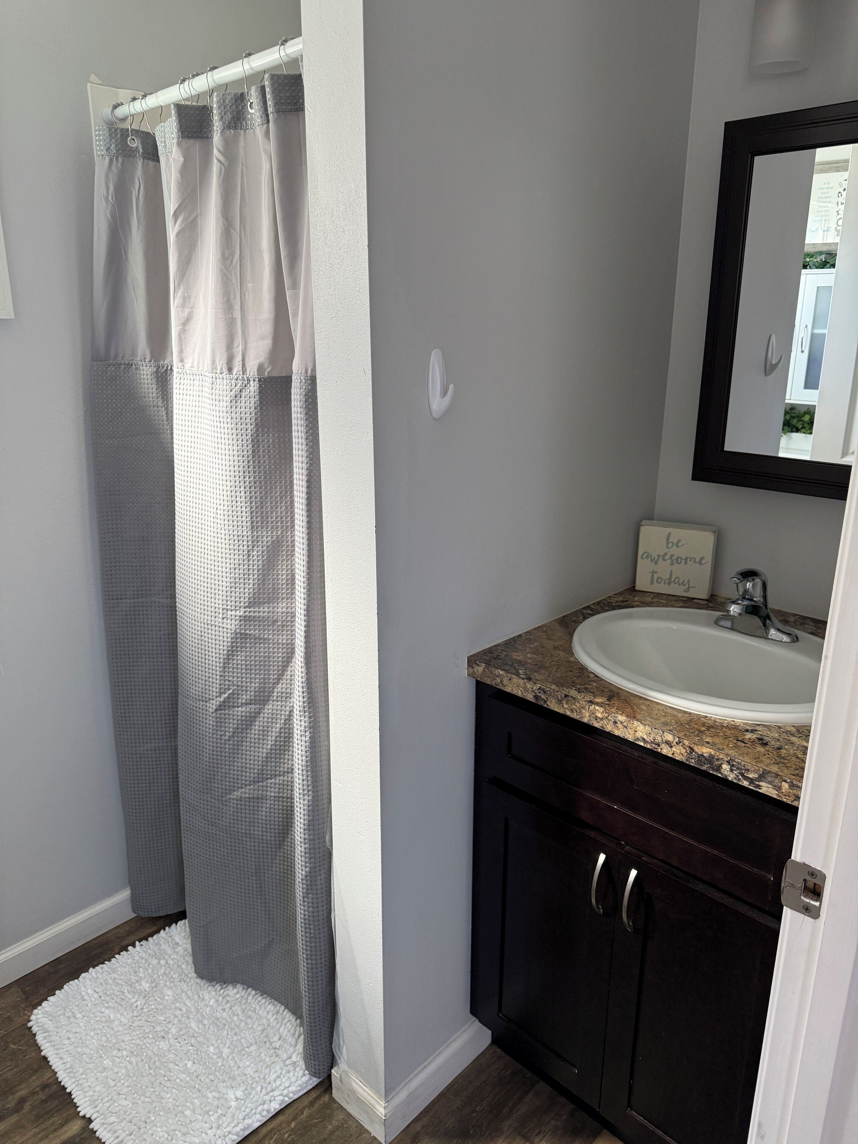 Asciugacapelli, asciugamani, sapone, carta igienica