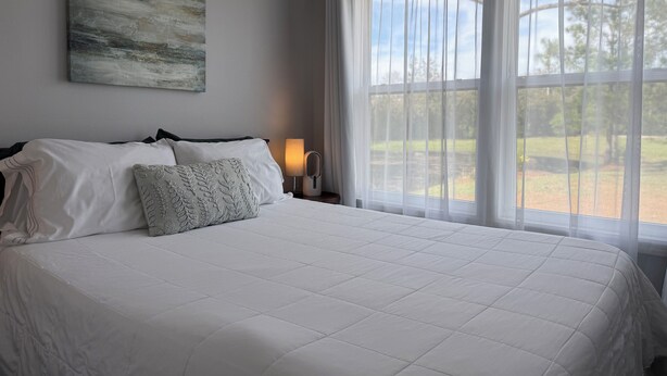 1 bedroom, iron/ironing board, WiFi (free), bed sheets