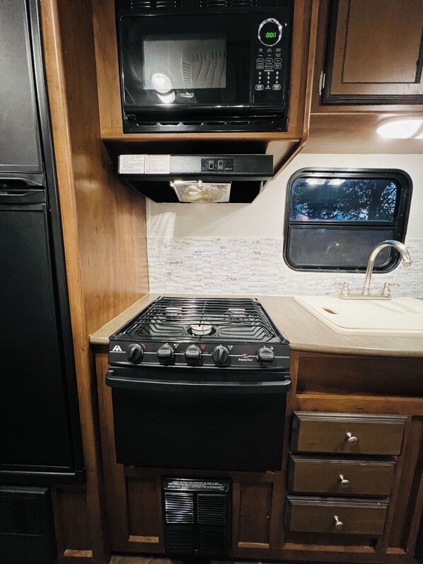 Microwave, stovetop