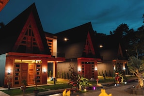 Front of property - Acasa Cottage by Samsara (Ciawi)