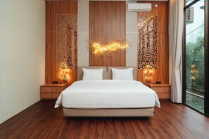 Suite, 1 King Bed
