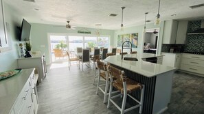Dining - Waterfront Oasis: Saltwater Pool, Kayaks & Dock - 5 Mins to Madeira Beach! (Seminole)