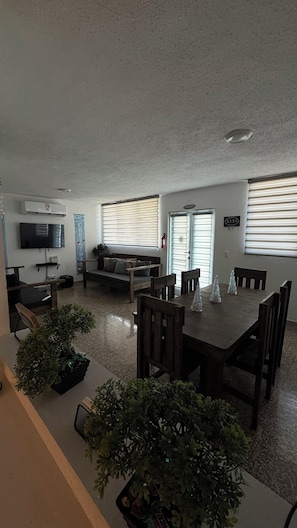 Dining - Private House with Pool • Ideal for Families and Couples - Fajardo (Fajardo)