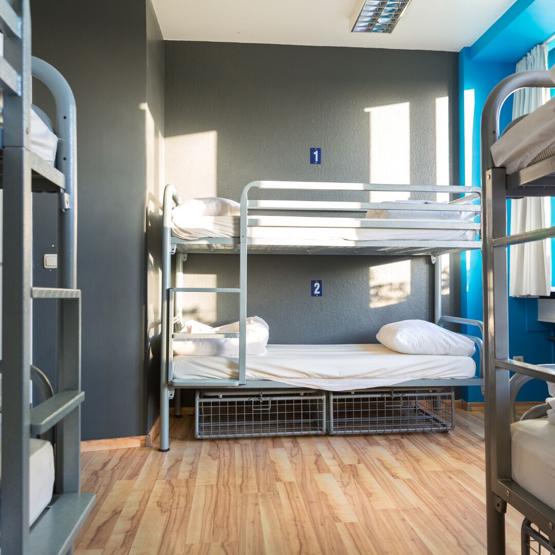 Premium bedding, soundproofing, free cribs/infant beds, free WiFi