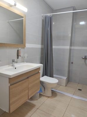 Towels, soap, shampoo, toilet paper - Massira Social Living (Saâda)