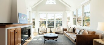 Old Town Bluebird Days + Hot Tub - 5b/5b Park City Ski House