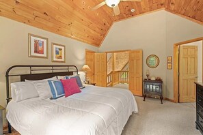 5 bedrooms, WiFi, bed sheets