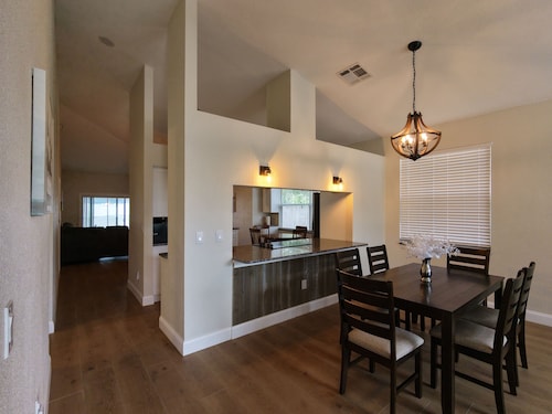 Cozy Quiet Spacious Private and Clean in Valrico near Brandon and Tampa