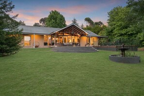 Exterior - Yarrowood - Country Retreat near Lake Nillahcootie (Lima South)