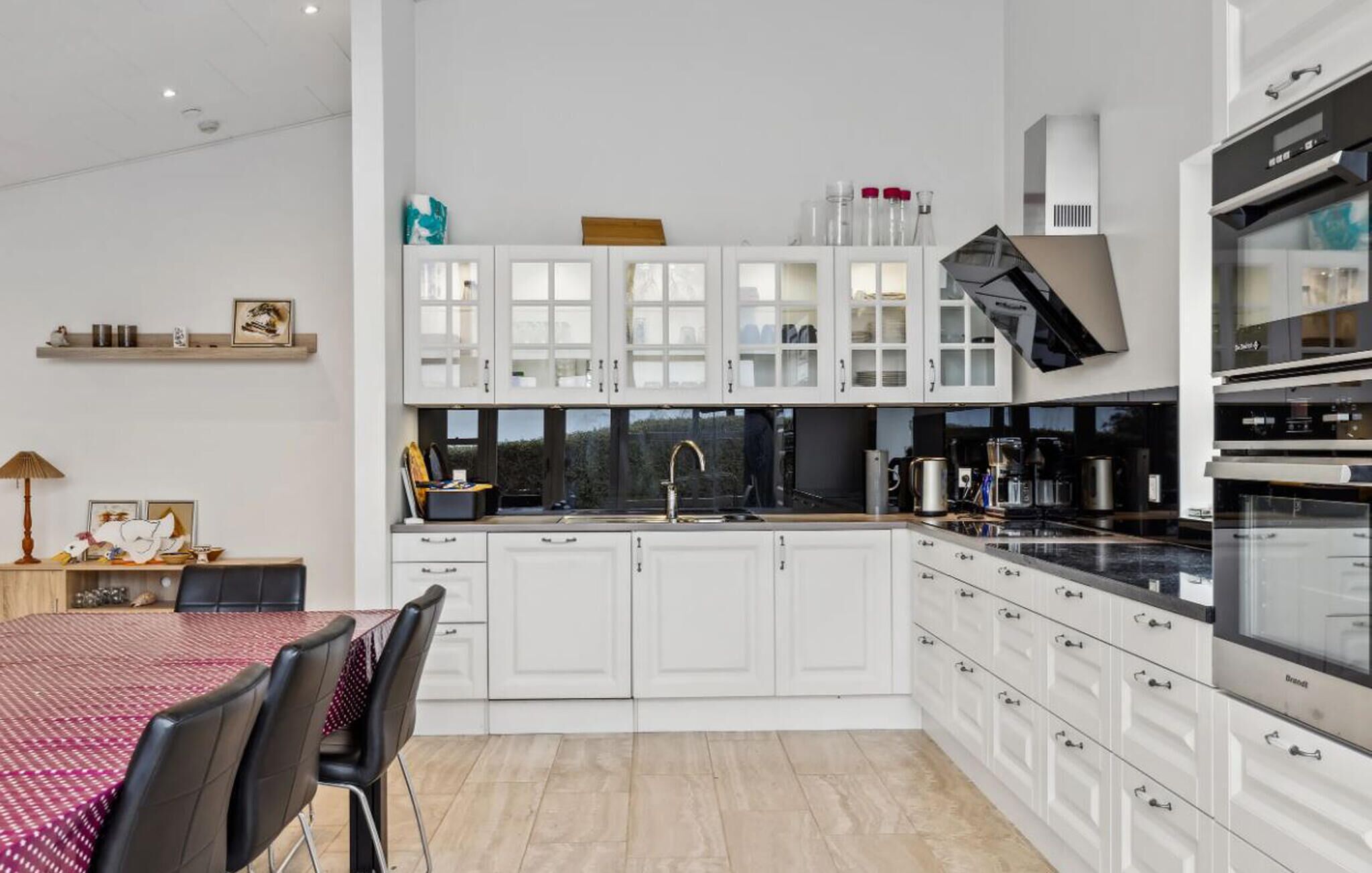 Kühlschrank, Herdplatte, Geschirrspüler