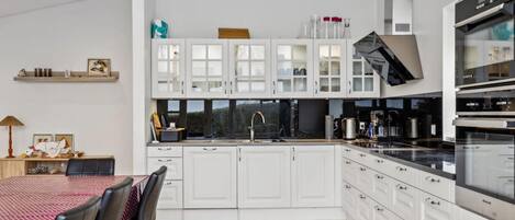 Kühlschrank, Herdplatte, Geschirrspüler