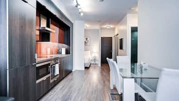 Departamento Confort, 2 habitaciones, balcón, vista a la ciudad | Interior