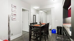 Premium Condo, 2 Bedrooms, Balcony, City View | Dining - Toronto Icon Suites - CN Tower Downtown (Toronto)