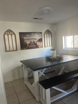 Dining - Family-Friendly 2 BR Home in Ocean Lakes/ Walk to Beach and Amenities! (Myrtle Beach)
