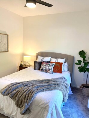 Fer et planche à repasser, Wi-Fi, draps fournis