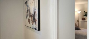 Beautieful furnished 1 bedroom 1 bath room in a quiet neighborhood.