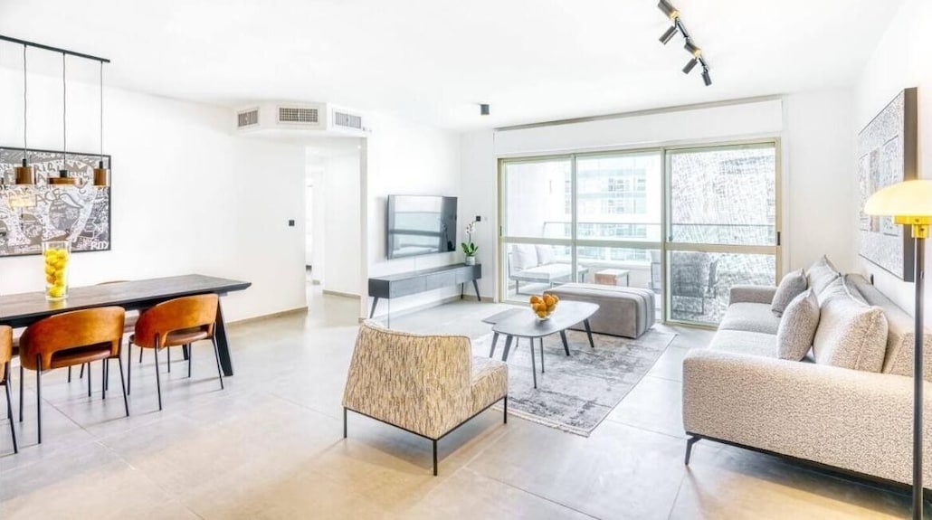 Oceanfront Beachside Suite Next To Leonardo Hotel In Ashdod Beach - Israel