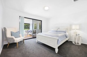 4 habitaciones, tabla de planchar con plancha y wifi gratis