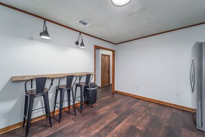 Interior - Cozy Cabin Getaway in Pierce County GA (Blackshear)