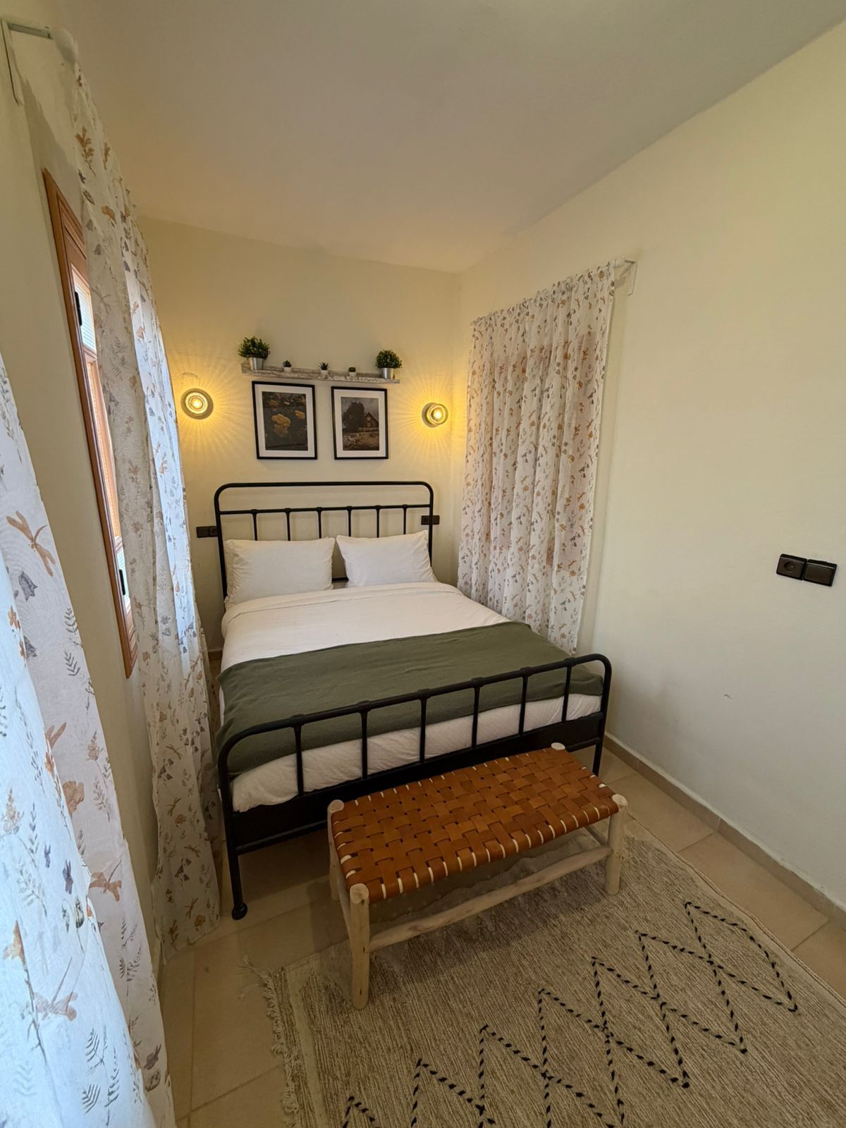 Deluxe Double Room | Free WiFi