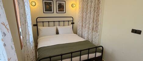 Deluxe Double Room | Free WiFi