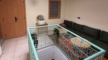 Monitor de computadora y impresora