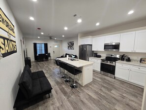 Interior - Who Dat Hideaway, 3 bedroom townhouse in Picayune (Picayune)