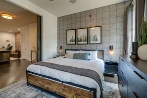 Bügeleisen/Bügelbrett, Reisekinderbett, kostenloses WLAN, Bettwäsche