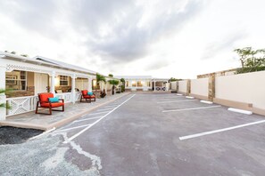 Property grounds - High Rock Hideaway Estate #4, Near Beach (Providenciales)