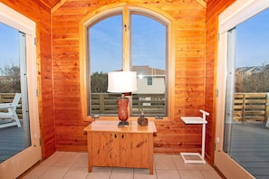 Interior - Oceanside-BB6, Best Ducking Life (Kitty Hawk)
