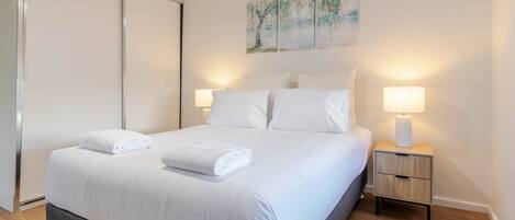 2 chambres, fer et planche Ă repasser, lit parapluie, Wi-Fi