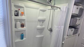 Towels, soap, shampoo, toilet paper