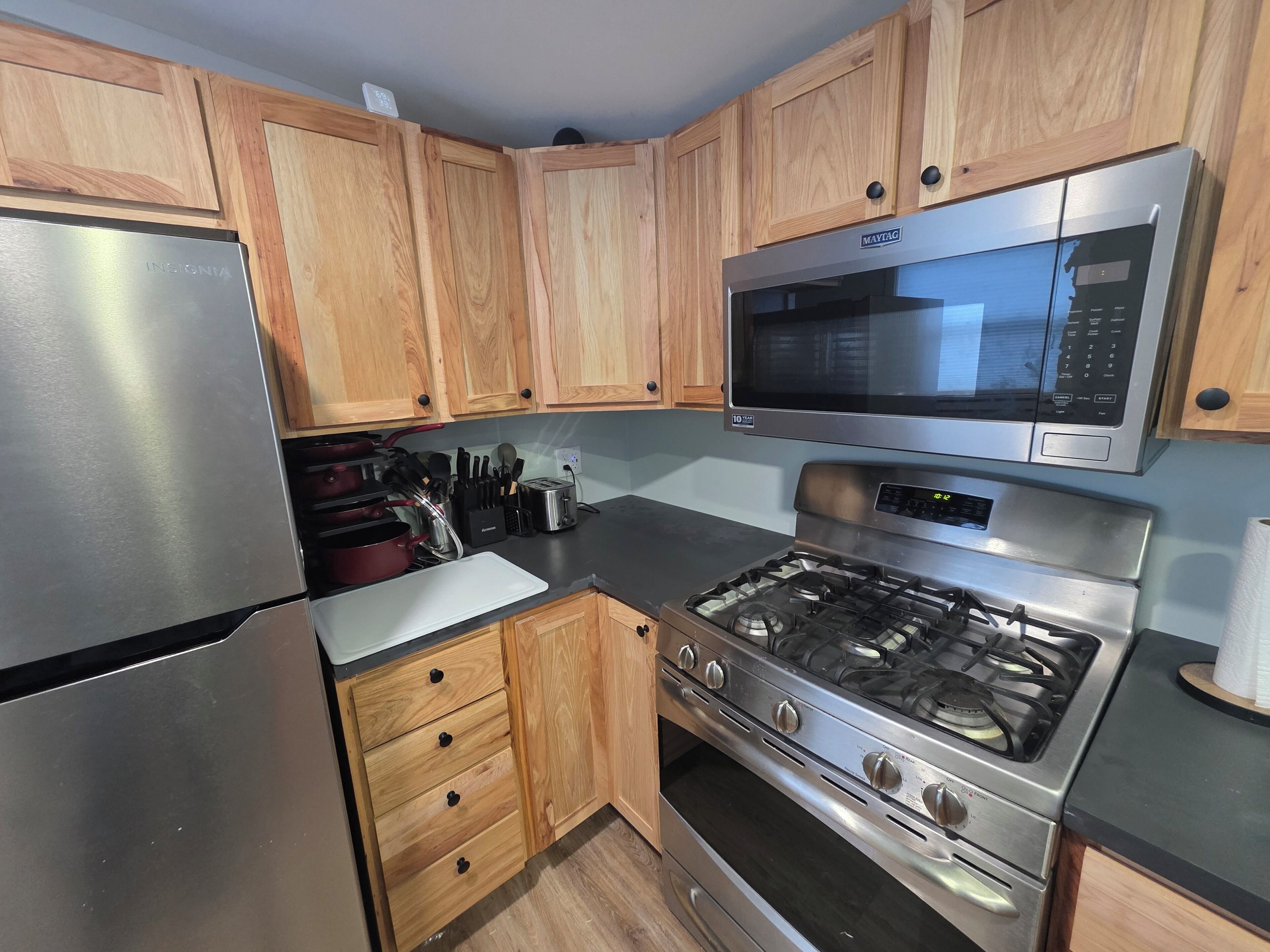 Micro-ondes, four, plaque de cuisson, lave-vaisselle