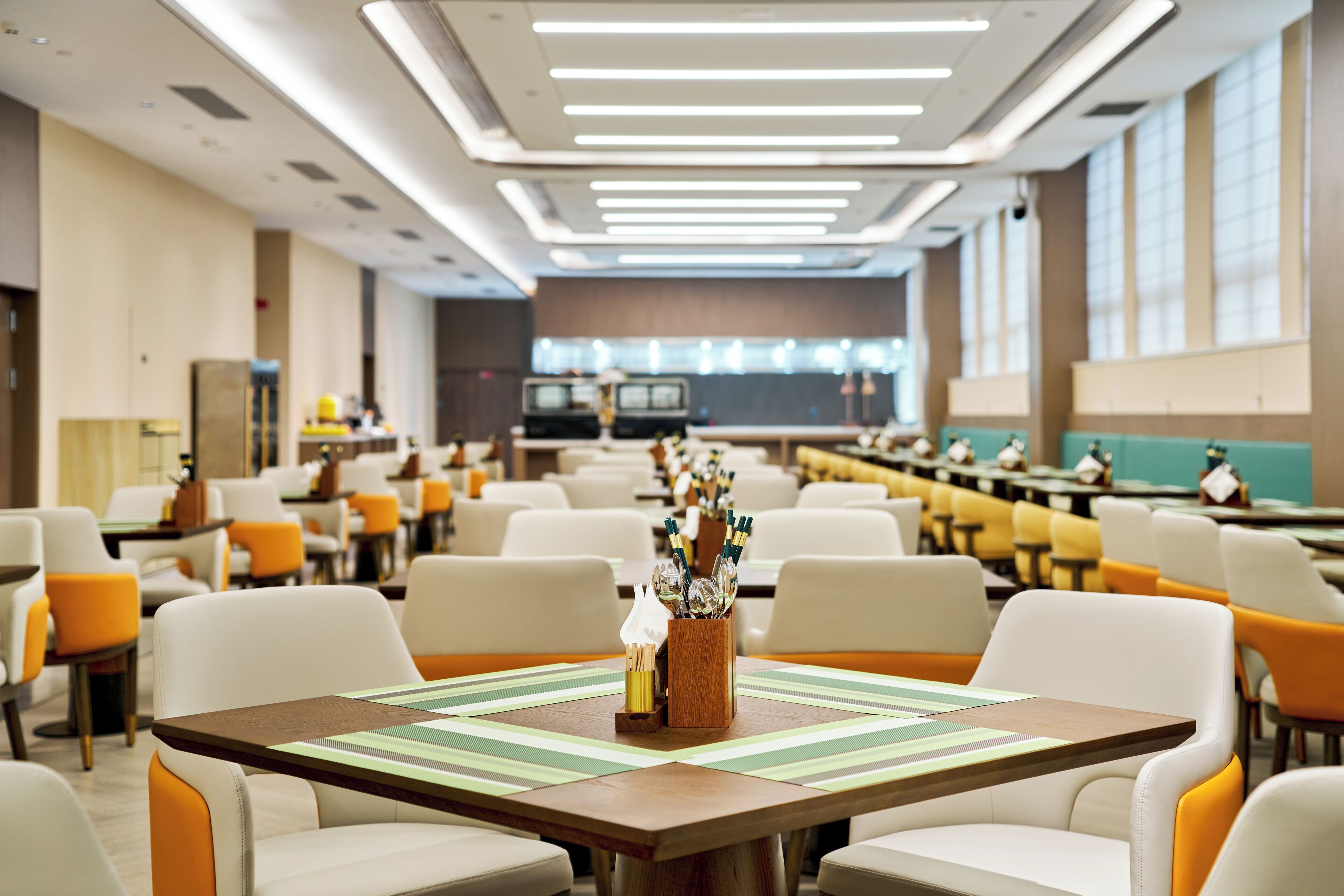 每日供應吃到飽早餐 (每人 CNY68)