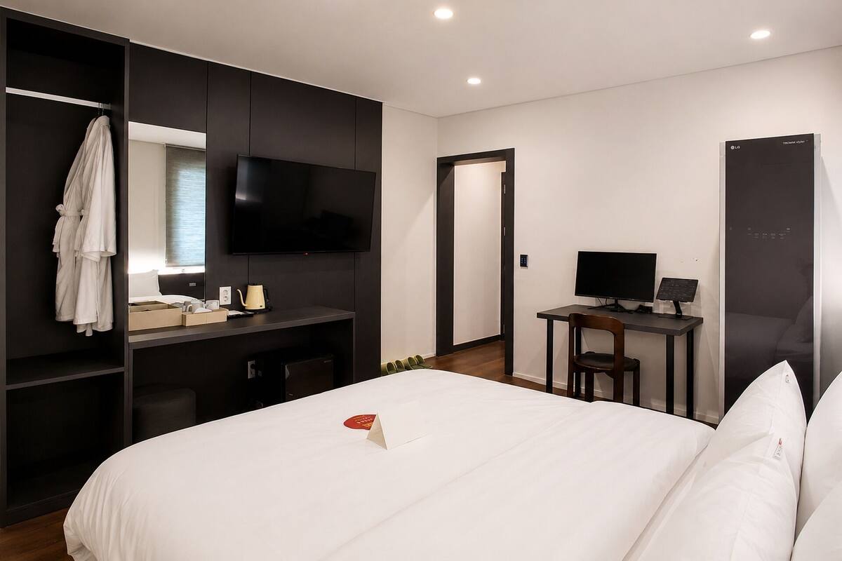 Dongbaek Business Room | 高級寢具、遮光布/窗簾、隔音、免費無線上網