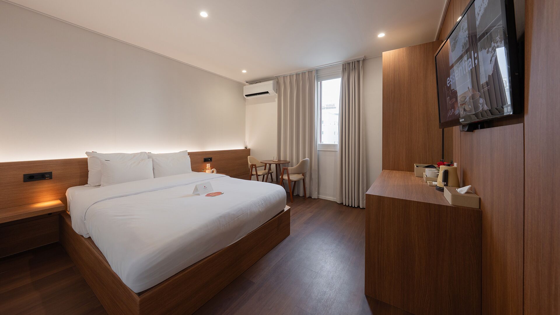 Dongbaek Standard Room | Premium bedding, individually furnished, blackout curtains