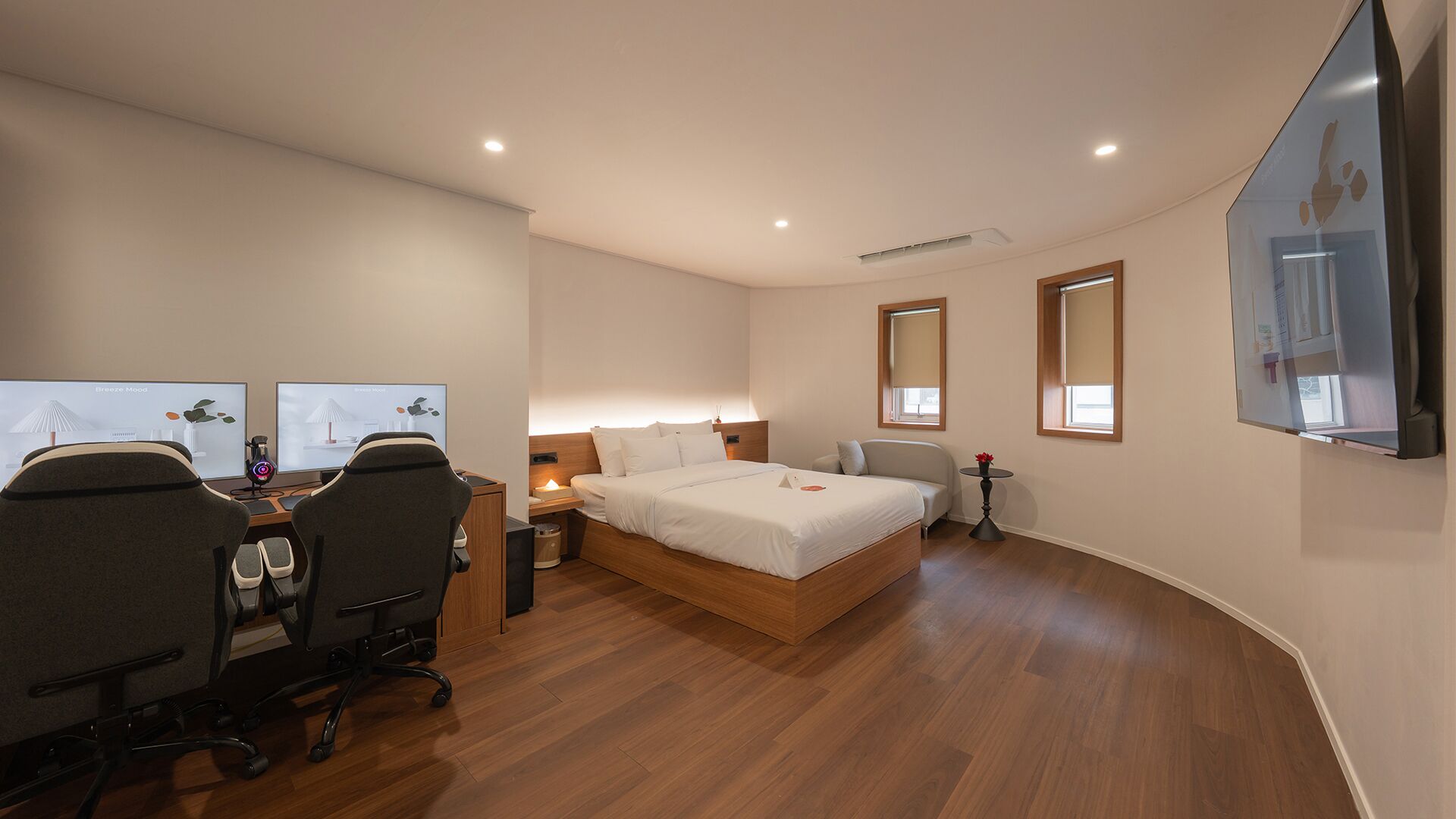 Dongbaek Signature Suite Room | Premium bedding, individually furnished, blackout curtains