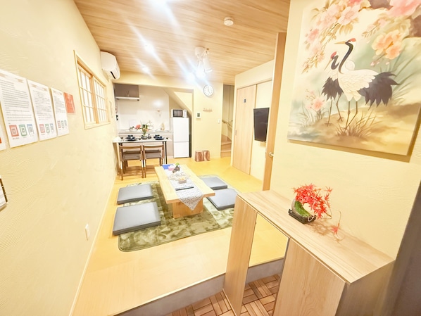 Free WiFi - SUNSHINE HOUSE (Osaka)
