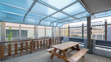 Family Terrace Double | Free WiFi, bed sheets