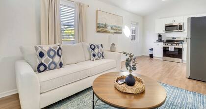 Cottage on Camden 8 - Downtown!