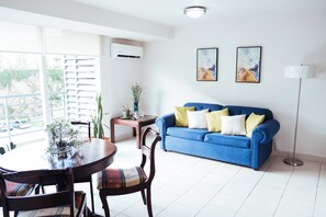 Living area - Secure & Spacious 3BR Condo  Eco-home (Tegucigalpa)