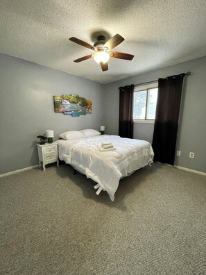 3 bedrooms, iron/ironing board, free WiFi, bed sheets