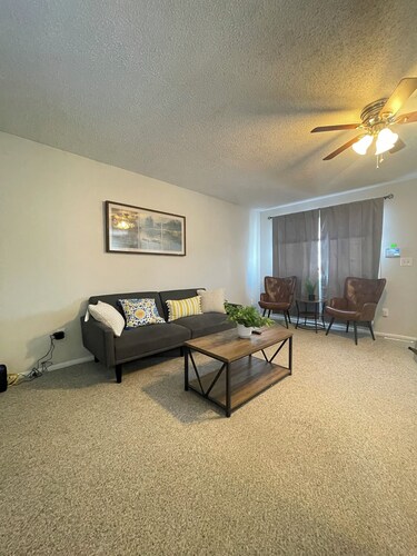 Charming 3-bedroom house with AC in lovely Rochester-Mayo Clinic