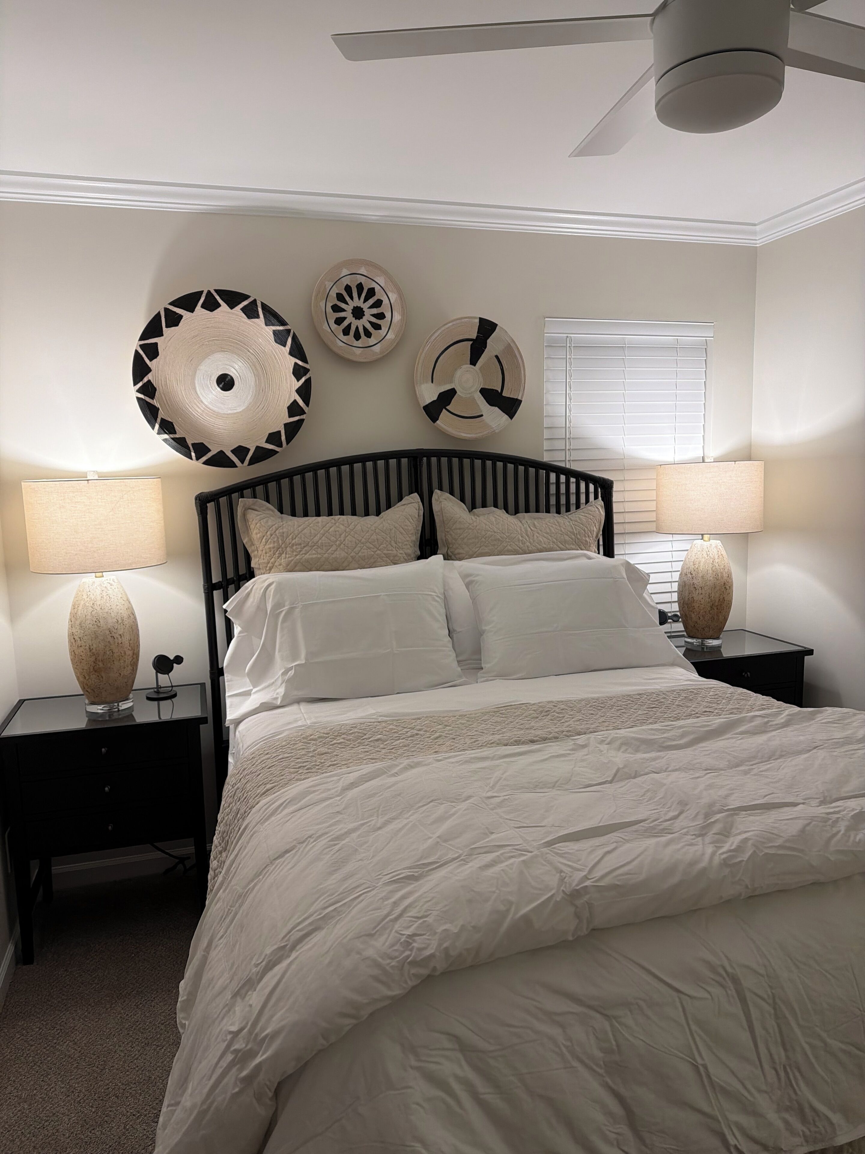 3 makuuhuonetta, silitysrauta/-lauta, ilmainen Wi-Fi, vuodevaatteet