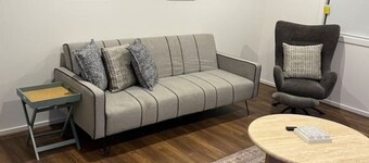 Premium 4BR Home Near Nature & Shops free parking